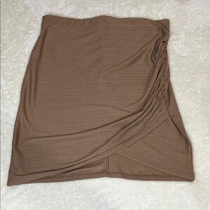 Forever21 Elegant Brown Ruched Skirt size Medium